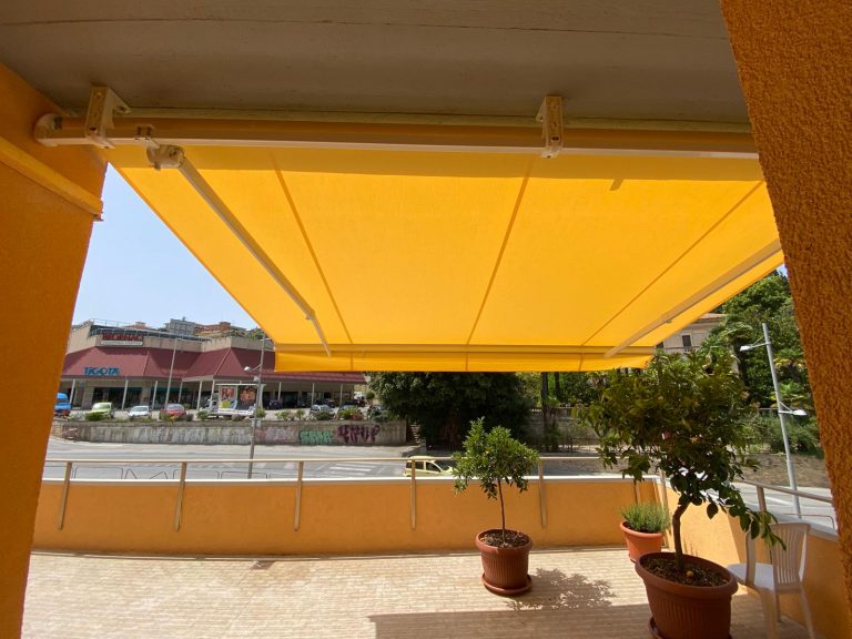 Tende-Da-Sole-SA-Montaggi